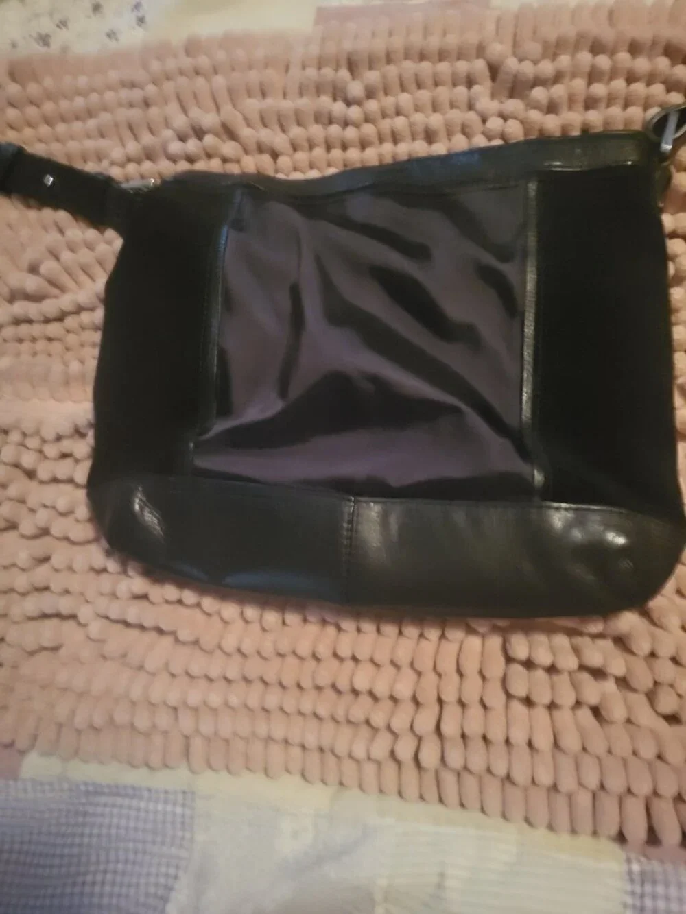 Vintage DKNY (Donna Karan New York) crossbody shoulder bag